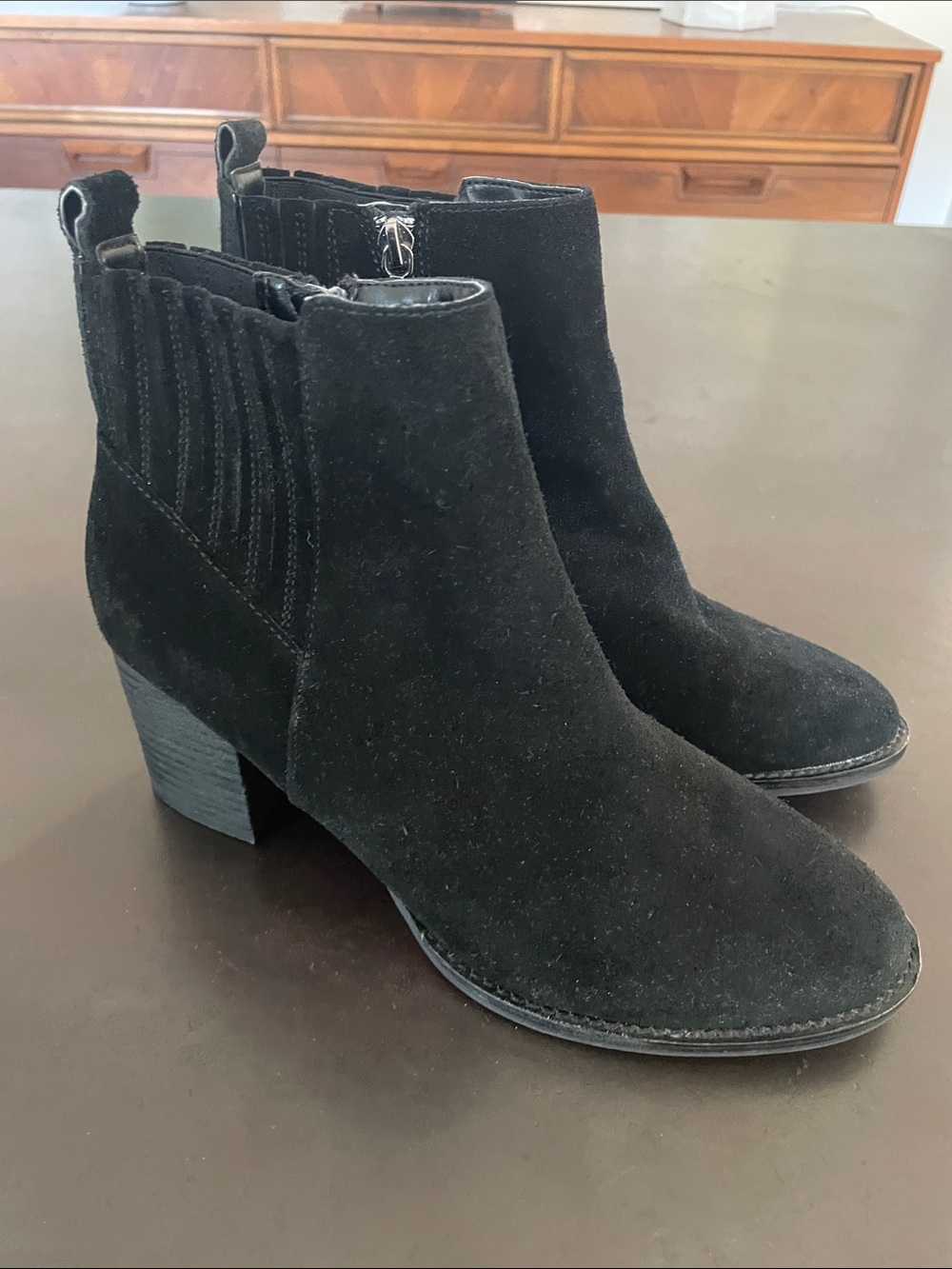 BLONDO NOA Suede Leather Waterproof Ankle Boots Women's 9 Black EUC